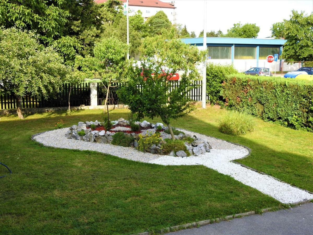 Sweet Dreams Apartment Varazdin Exterior photo